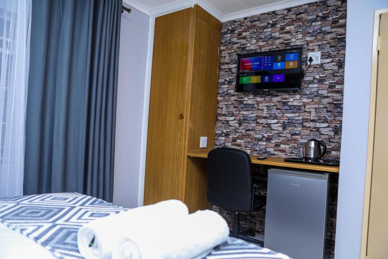 Delux Guesthouse Volksrust ภายนอก รูปภาพ