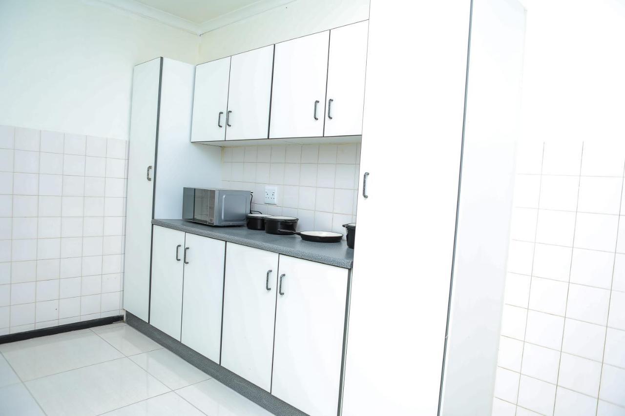 Delux Guesthouse Volksrust ภายนอก รูปภาพ