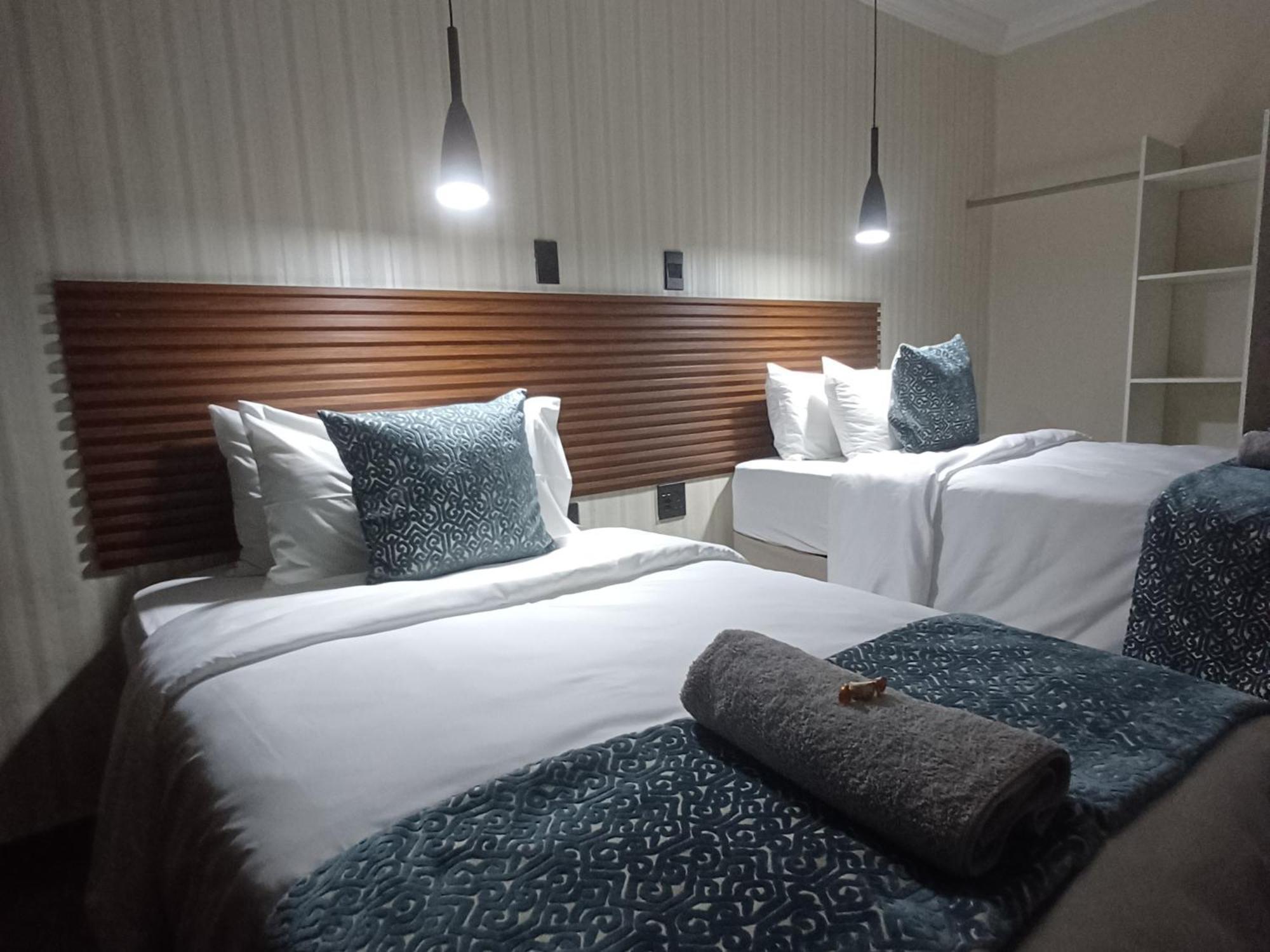 Delux Guesthouse Volksrust ภายนอก รูปภาพ