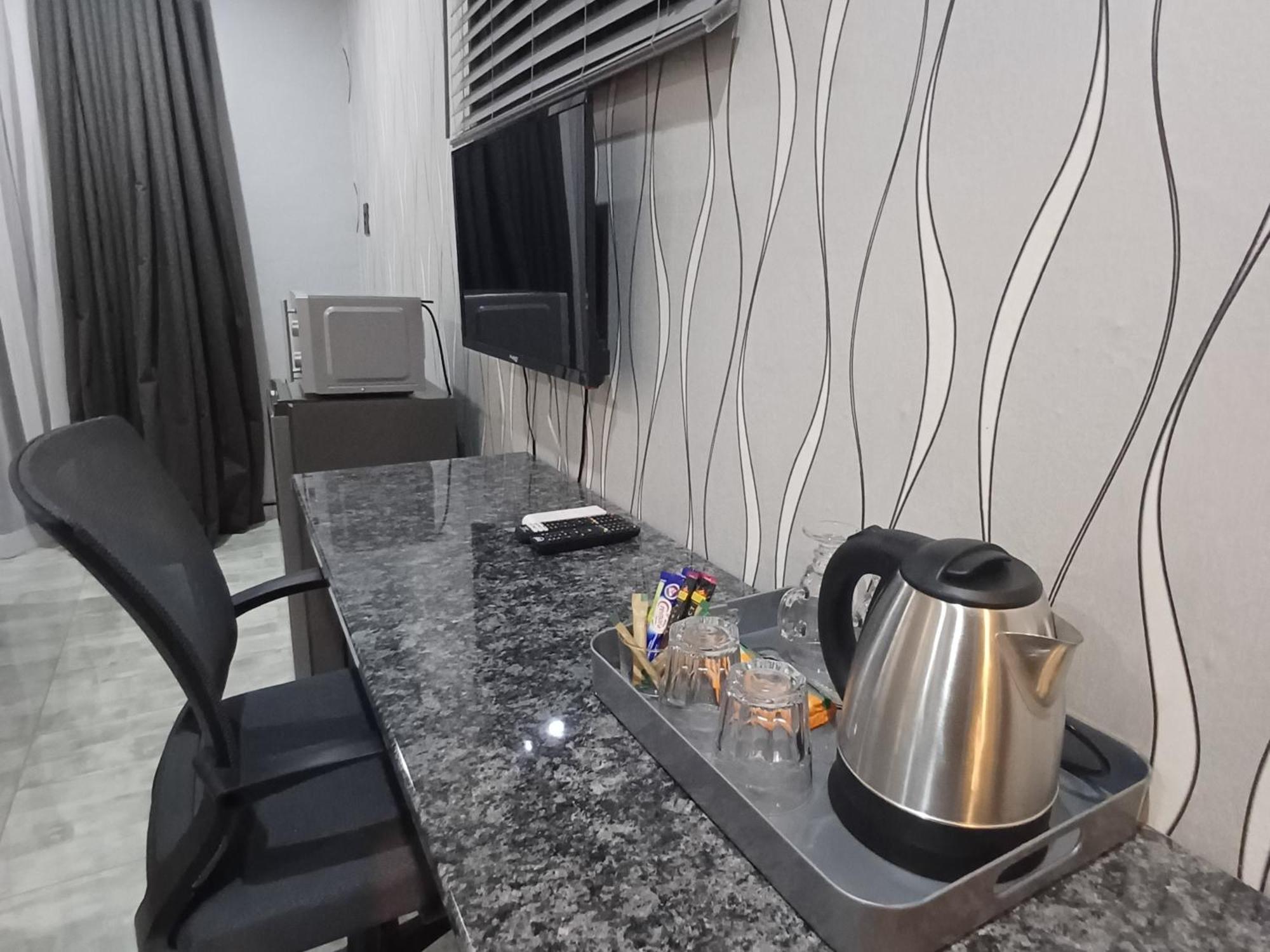 Delux Guesthouse Volksrust ภายนอก รูปภาพ