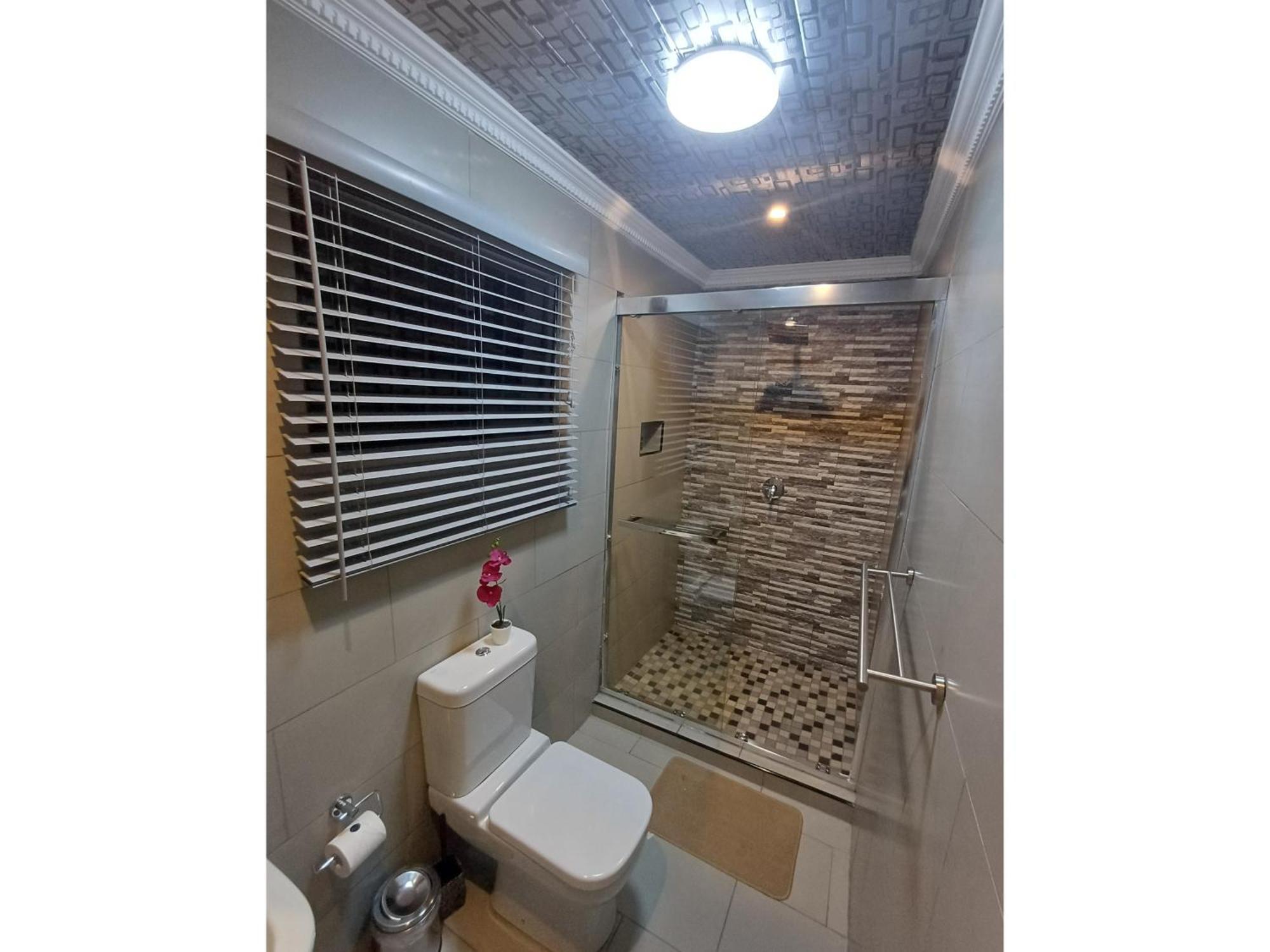 Delux Guesthouse Volksrust ภายนอก รูปภาพ